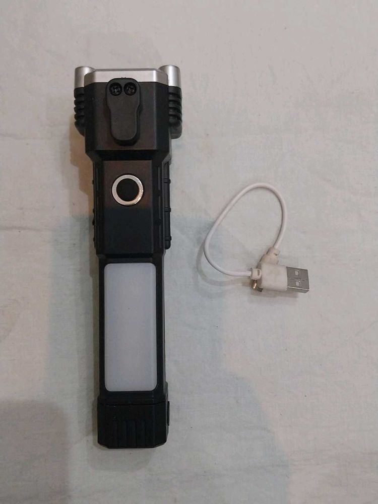 Rechargeable LED Flashlight