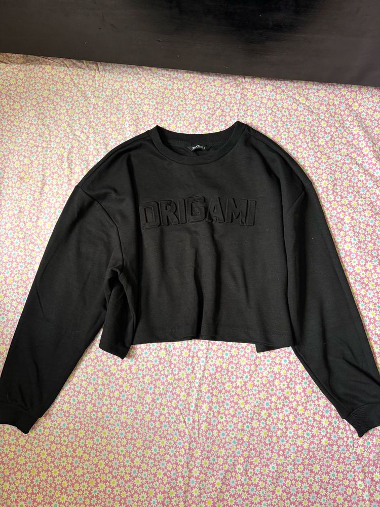 Black Cropped "ORIGAMI" Sweatshirt