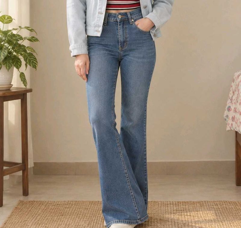 Blue bootcut Jeans