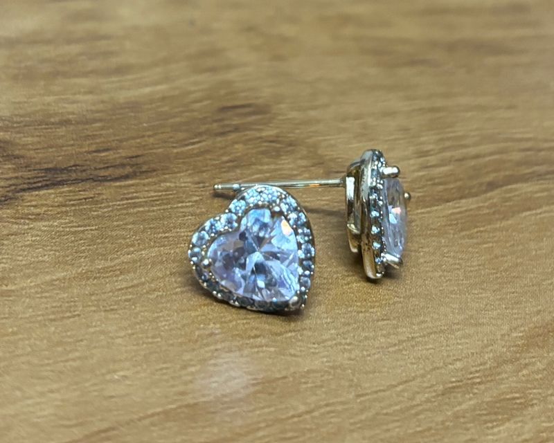 Artificial Diamond Heart Shaped Anti Tarnish Studs