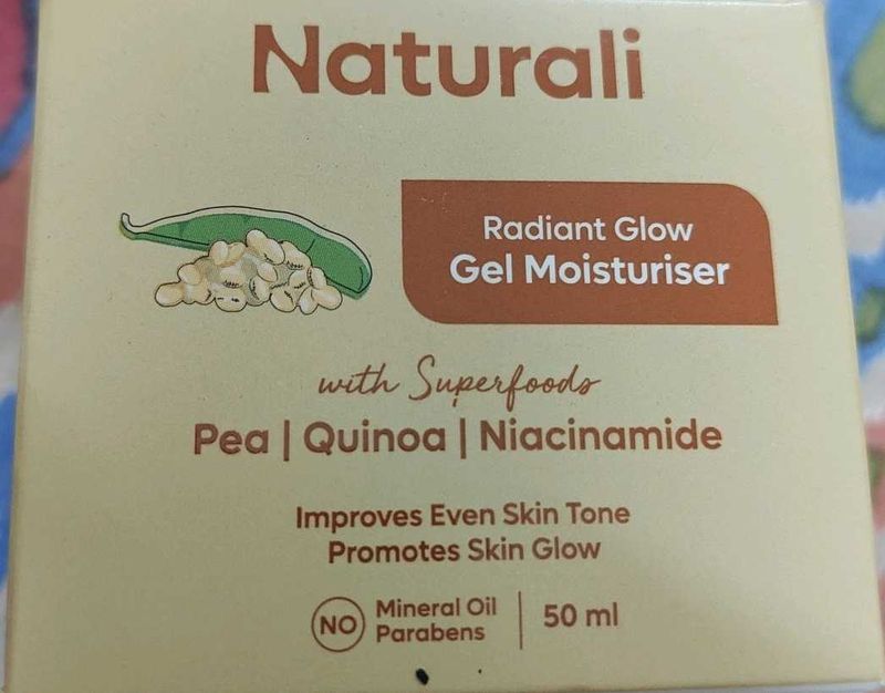 Naturali Radiant Glow  gel moisturizer