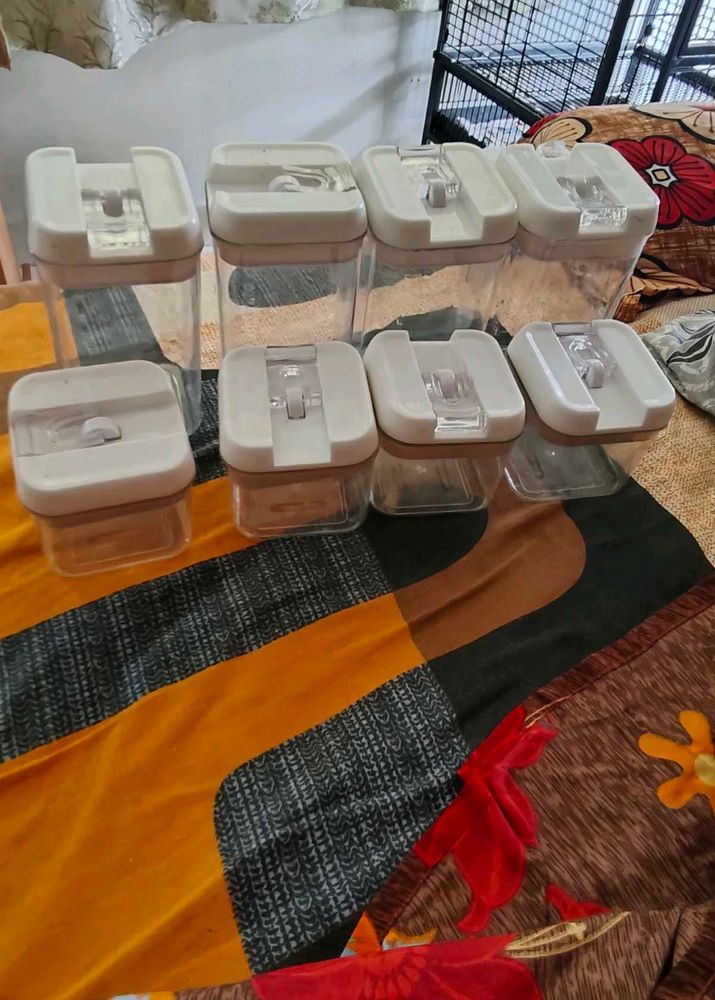Set of 8 Airtight Food Storage Containers