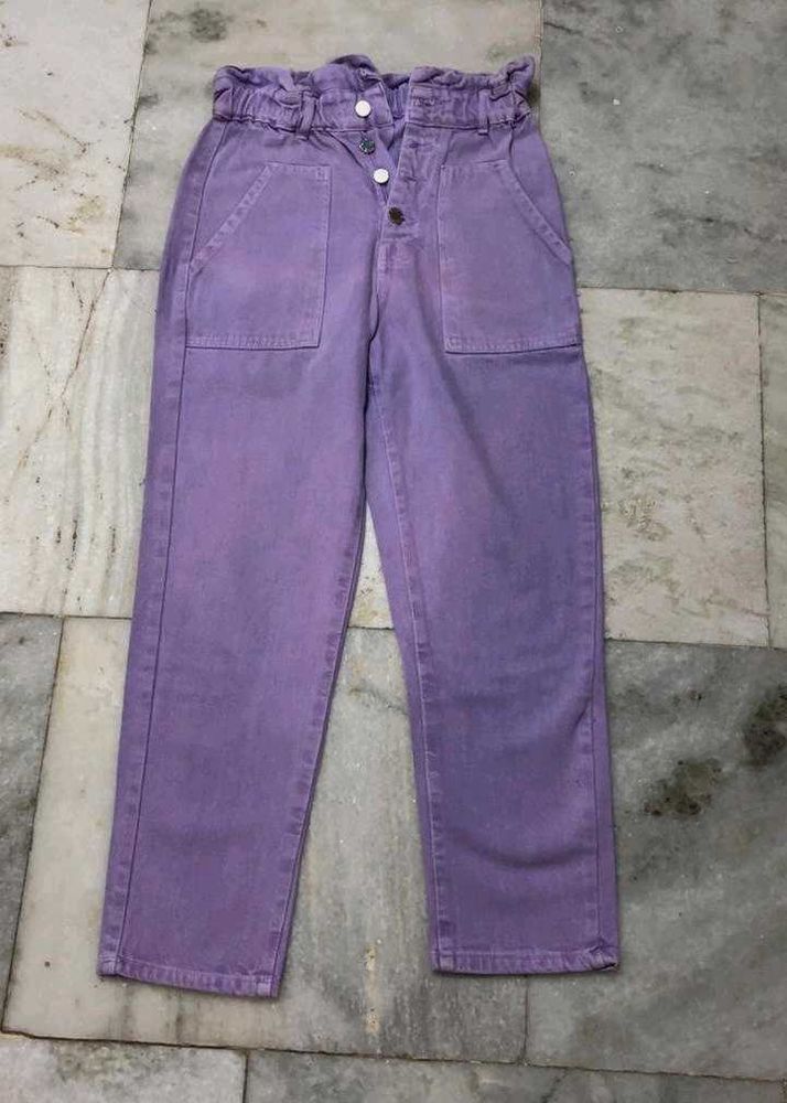 Chic Lilac High-Waisted Jeans
