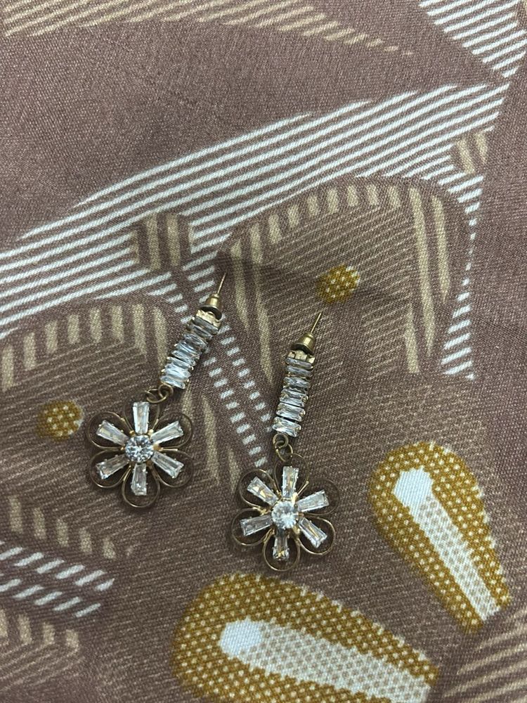 Elegant Flower Drop Earrings