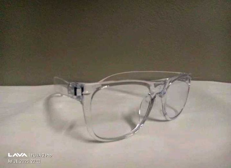 Clear Frame Glasses