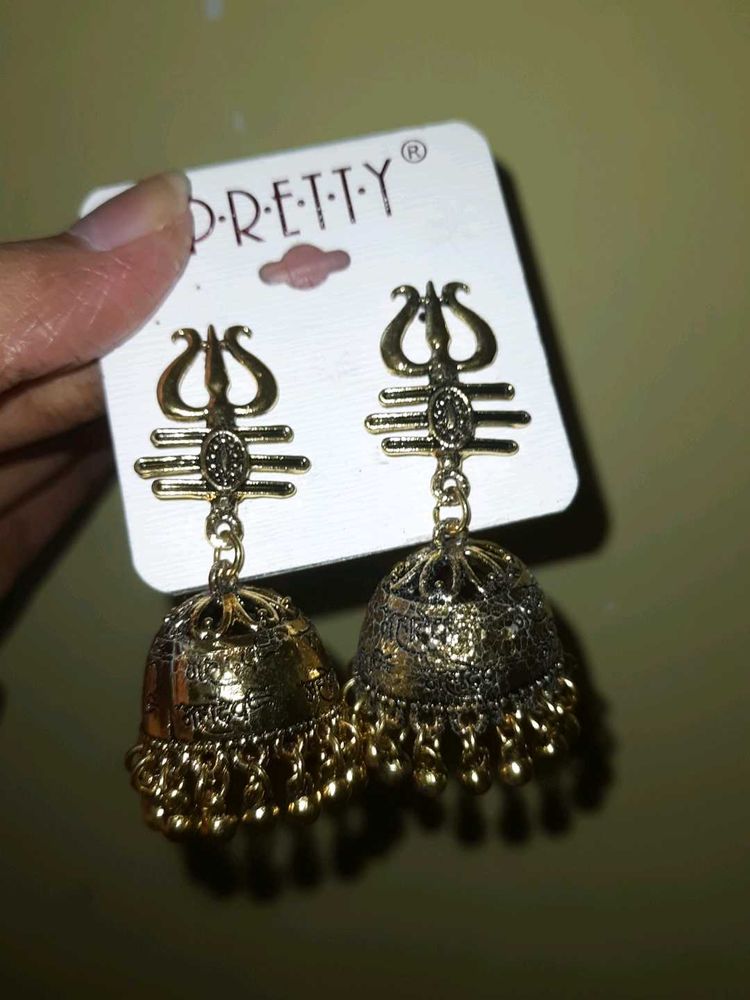 Golden Trisul Earrings, Jhumka