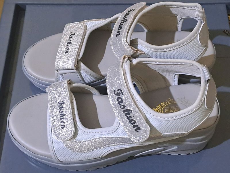 Shoetopia Comfortable &amp; Sporty Grey Sandals