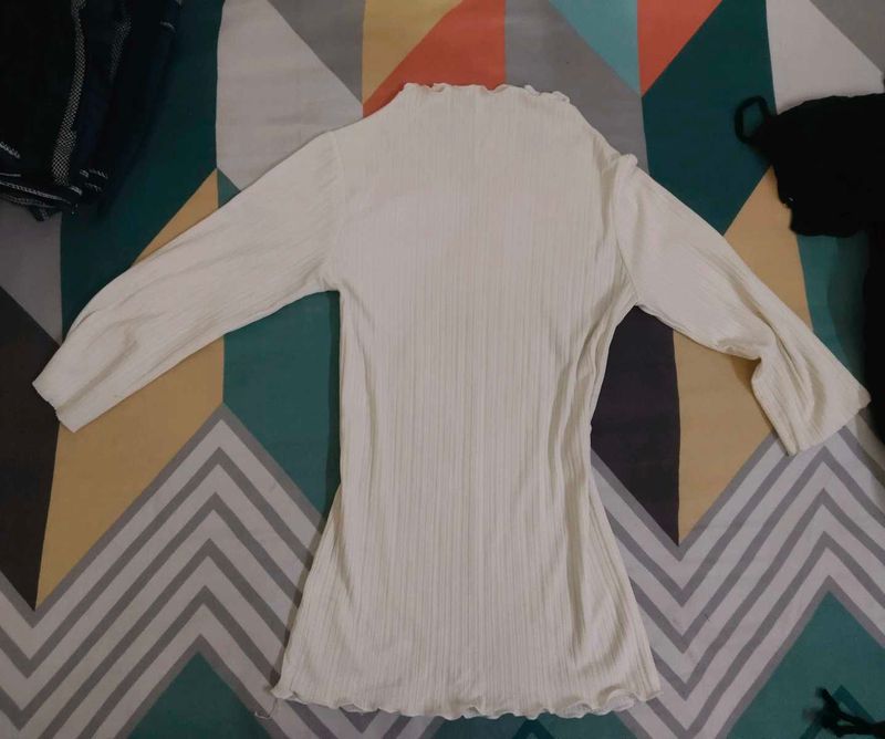 Ribbed Mock Neck Top