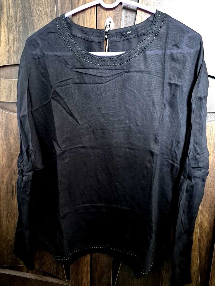 Elegant Black Embellished Top