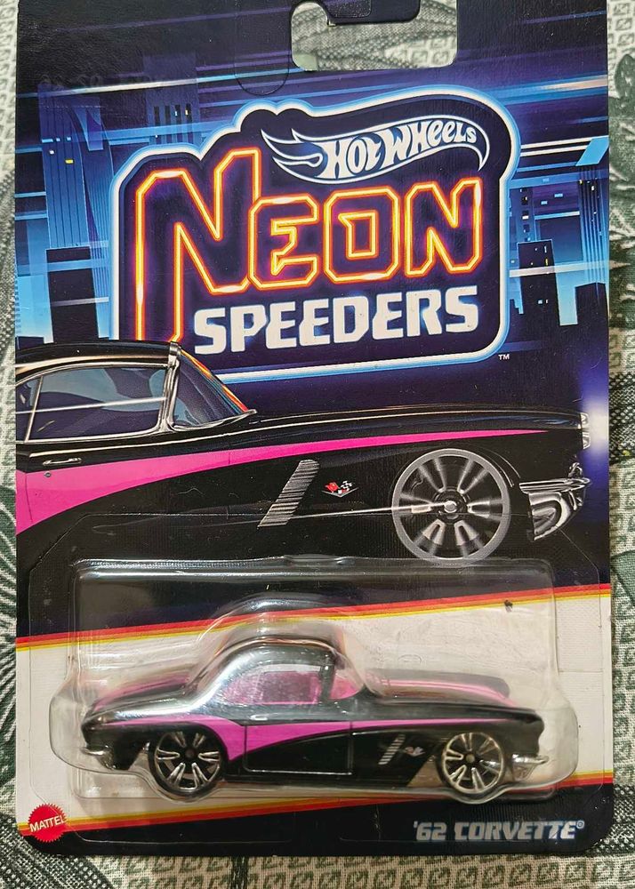 Hotwheels 62 corvette neon speeders