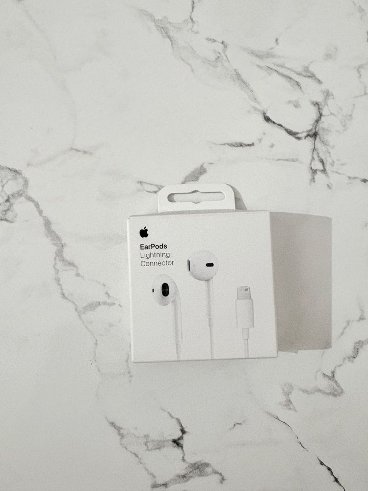 Apple EarPods (Lightning Connector)