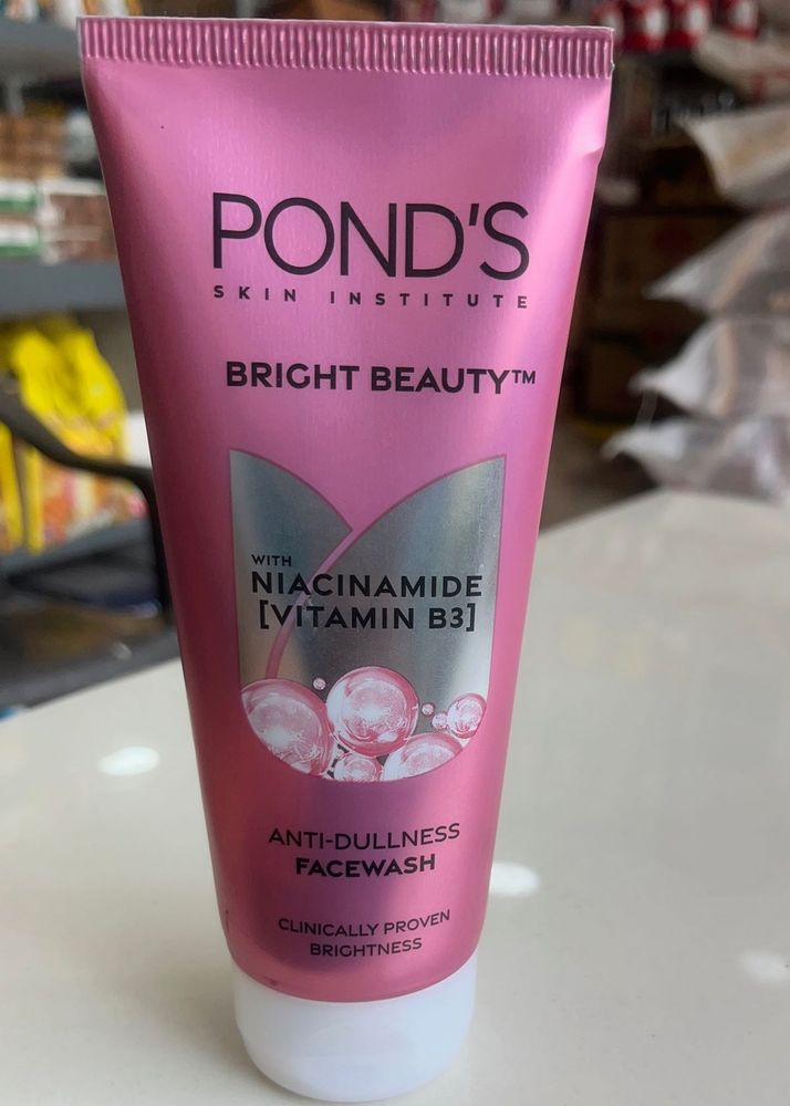 Sale🔥 Pond's Bright Beauty Face Wash