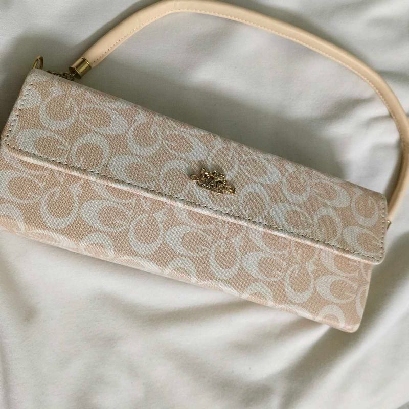 Coach Signature Clutch Wallet