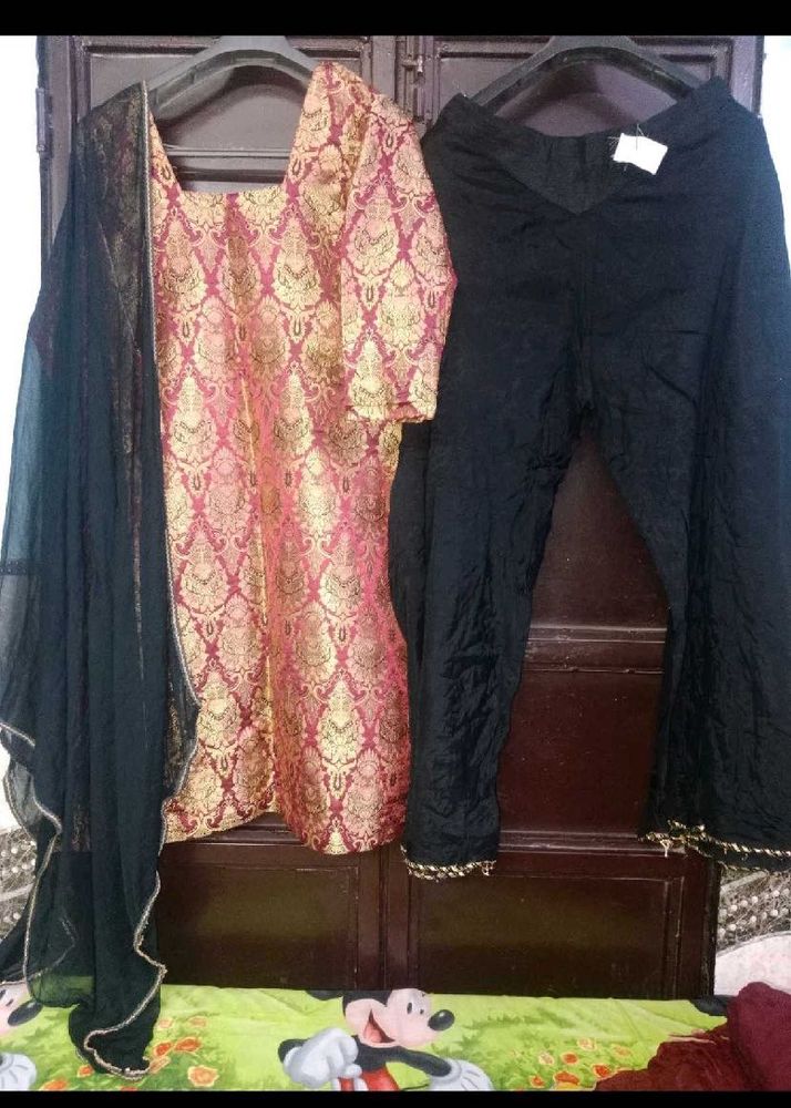 Brocade Kurta with grown combo