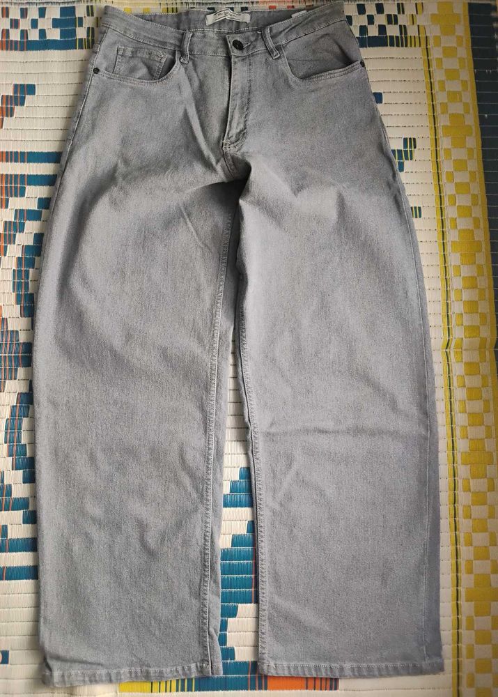 Light Wash Wide Leg Jeans