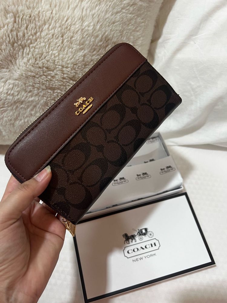 Coach Coffee Brown signature wallet