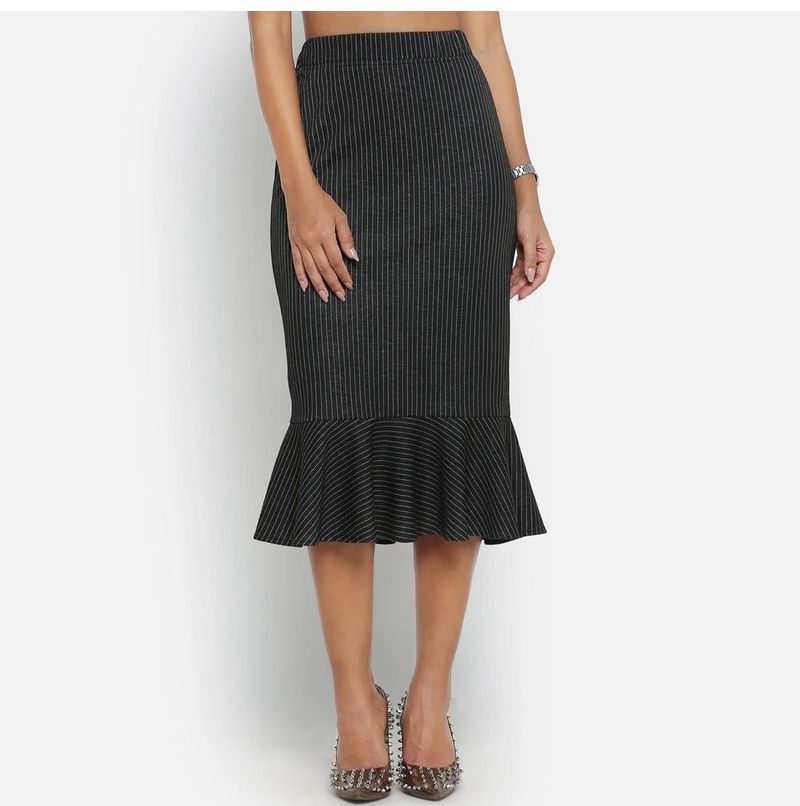 Chic Pinstripe Flared Skirt