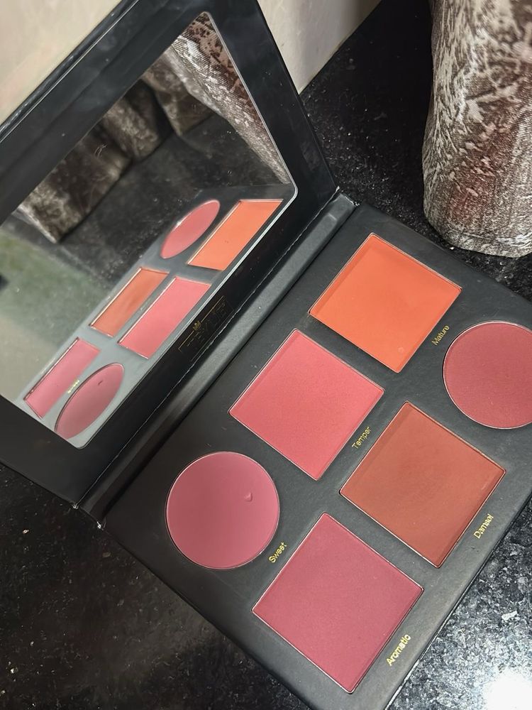 Multi-Color Blush Palette