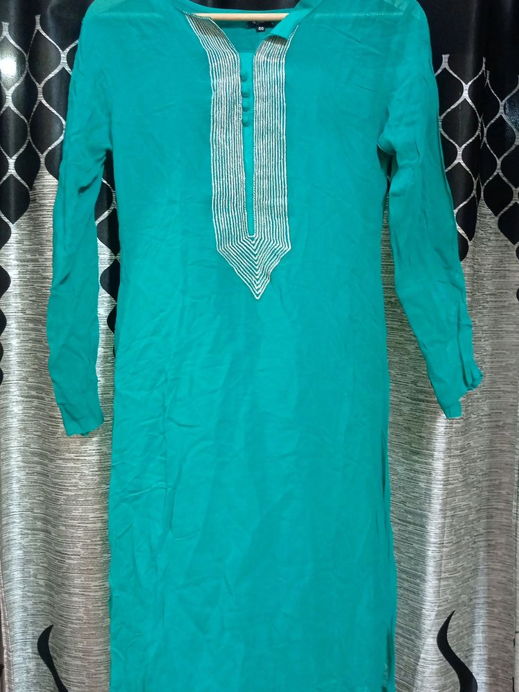 Green Kurti Wear S Size ##Studio##