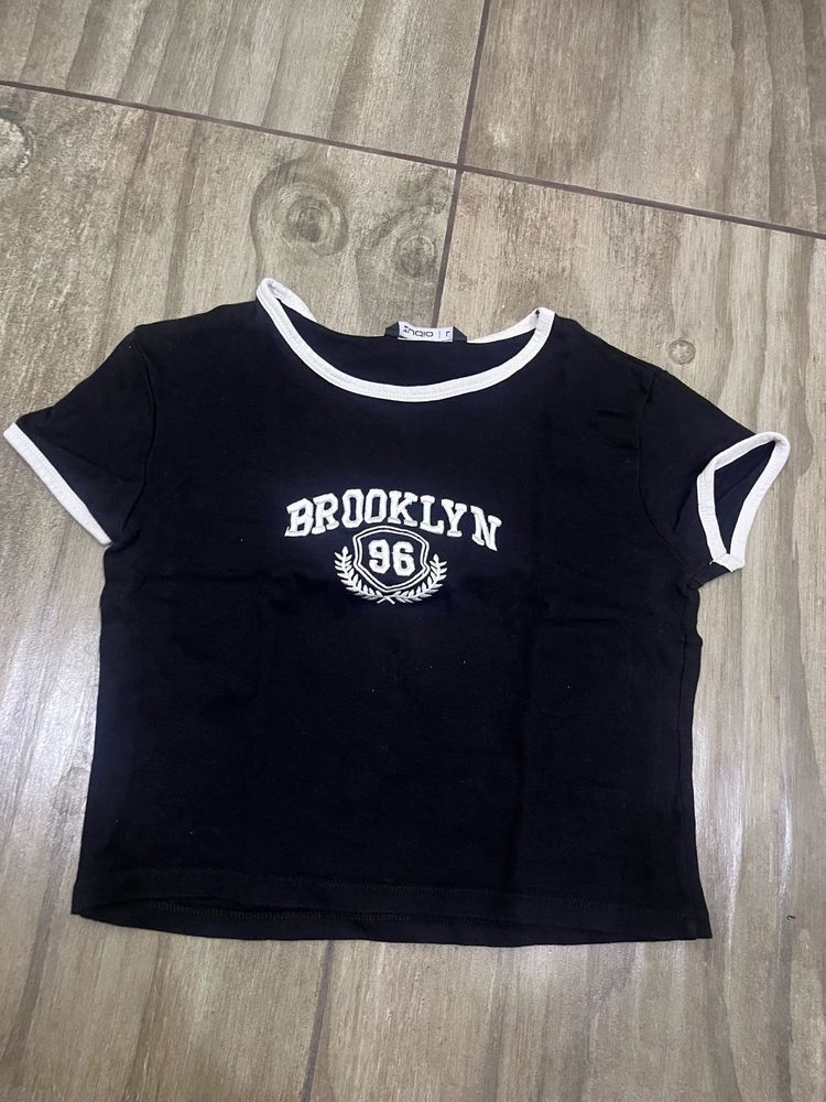 Black Brooklyn 96 Cropped T-Shirt