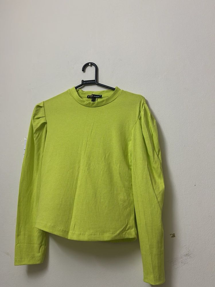 Ribbed Puff Sleeve Top