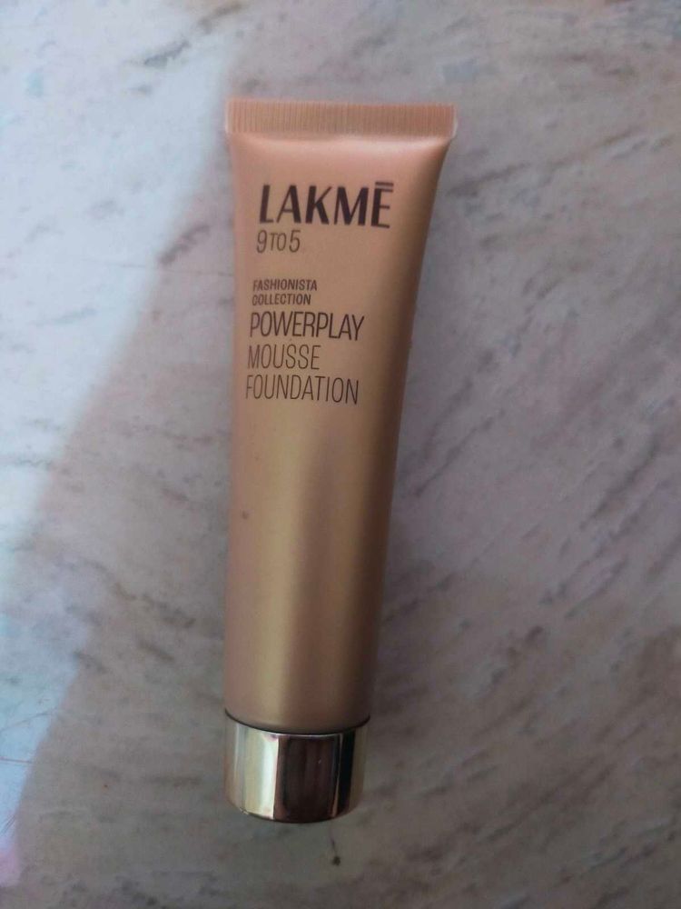 Lakme Powerplay Mousse Foundation