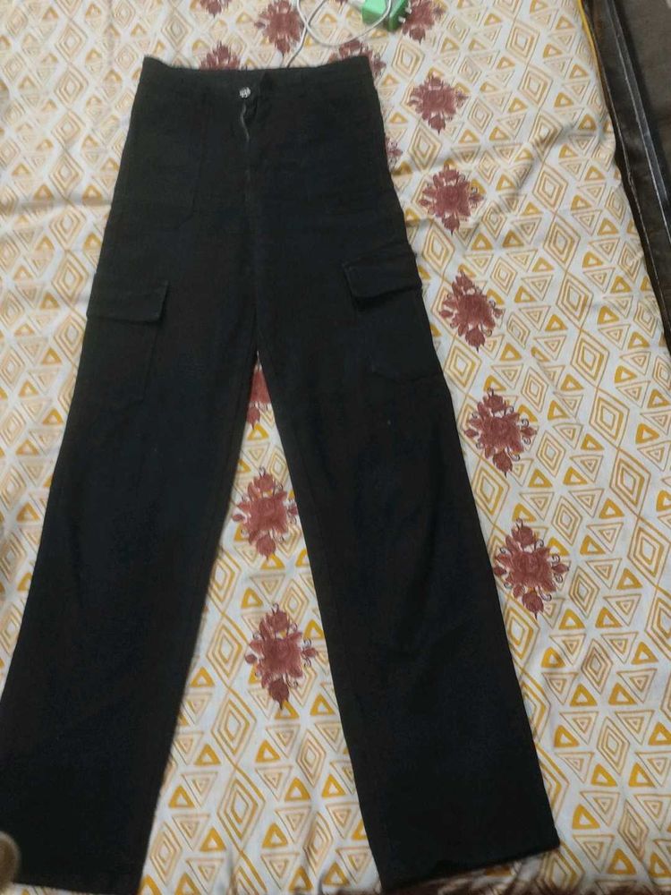 black Jean's w pockets