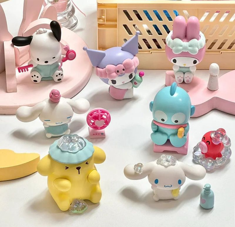 Hello kitty and friends bath time blind box✨