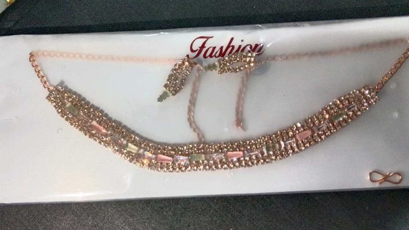 Sparkling Fashion Necklace Set