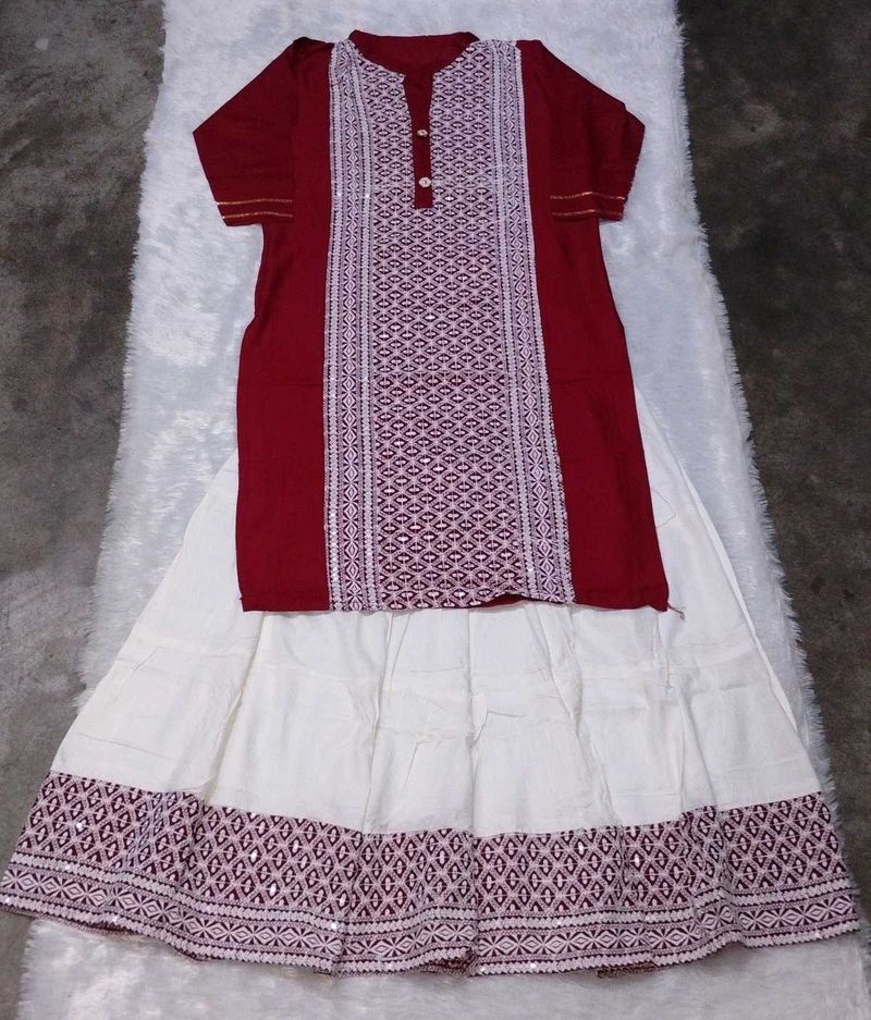 Maroon &amp; White Ethnic Kurta Set