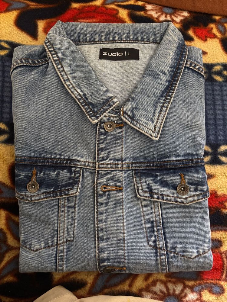 Stylish Denim Jacket Brand New Unused size Large