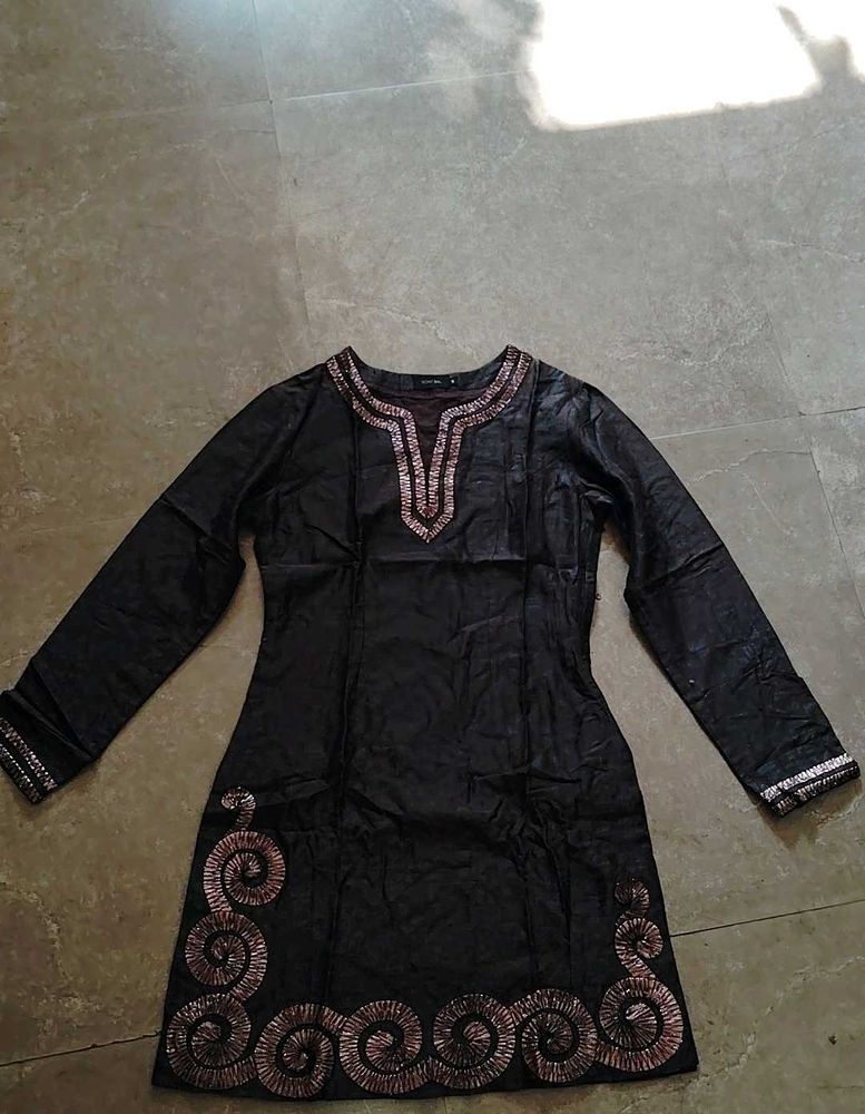 Embellished Black Kurti
