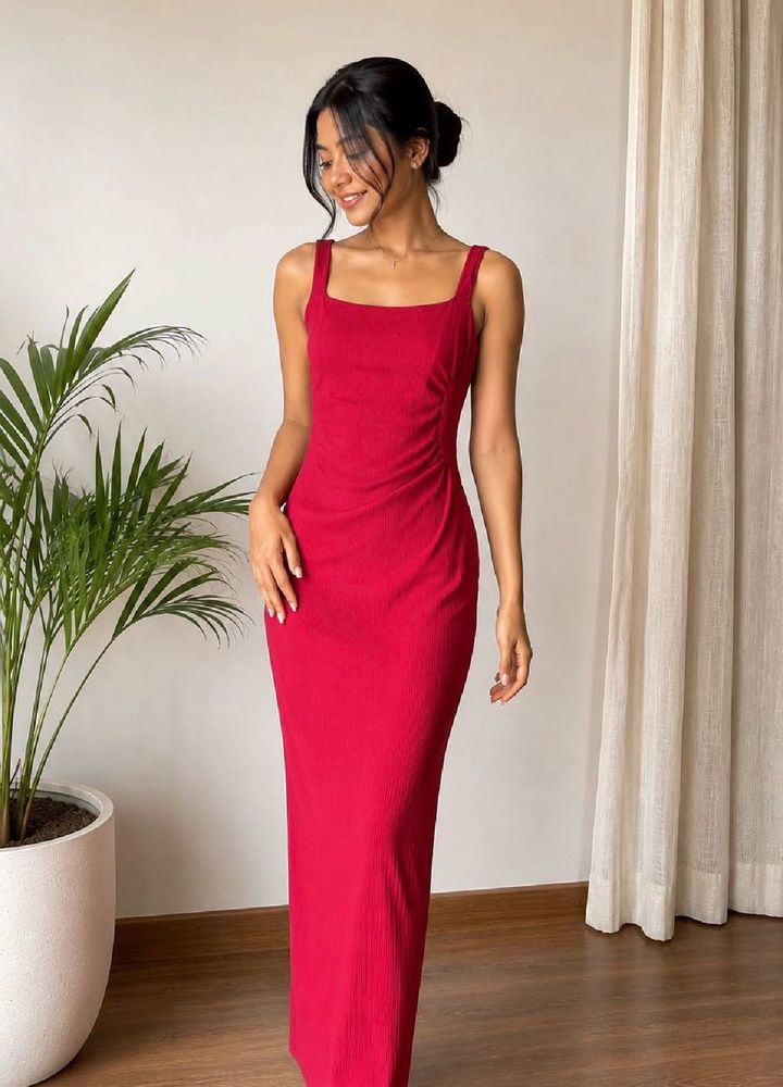 Chic Red Sleeveless Maxi Dress