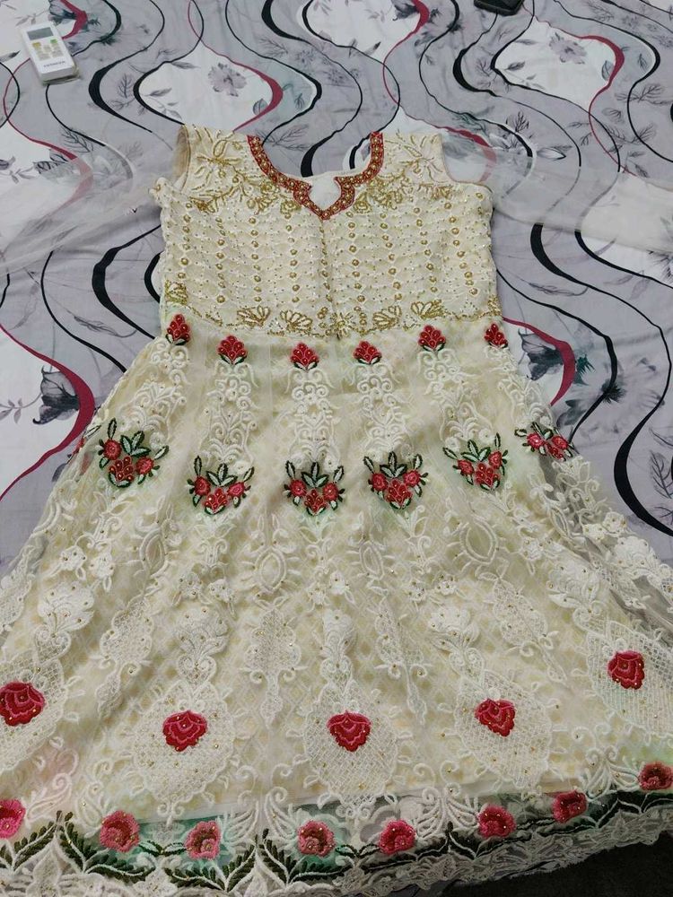 Elegant Embroidered Kurta