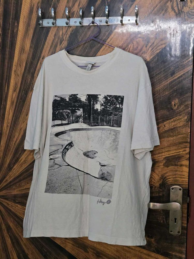 H&amp;M Skatepool Photographic Graphic Off-White Tee