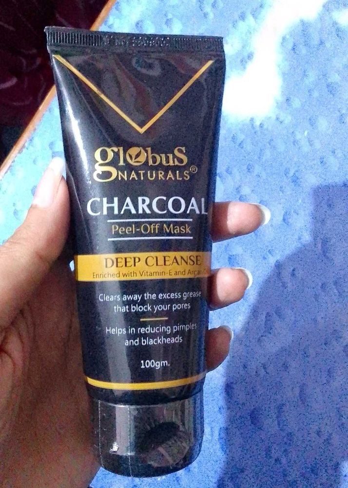 Globus Naturals Charcoal Peel-Off Mask