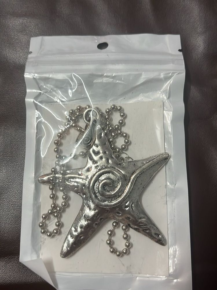 Starfish Pendant Necklace