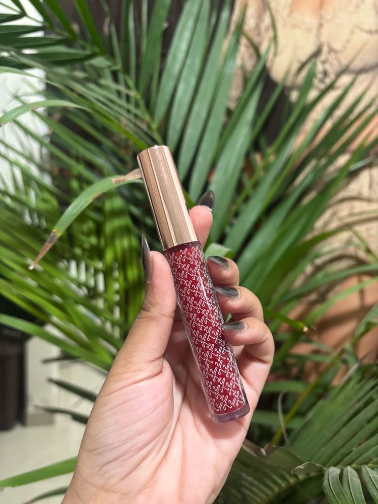 Kay beauty: Matte Liqui Lipstick