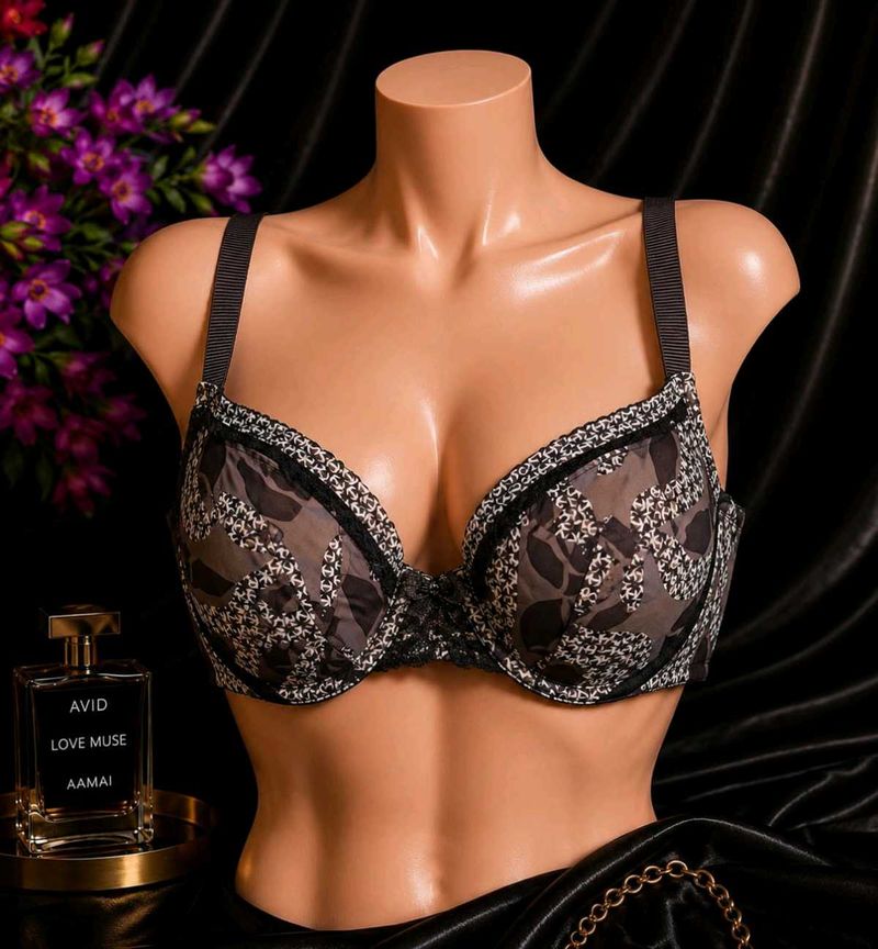 🇳🇿💫🎀 Imported Elegant Black Lace Bra