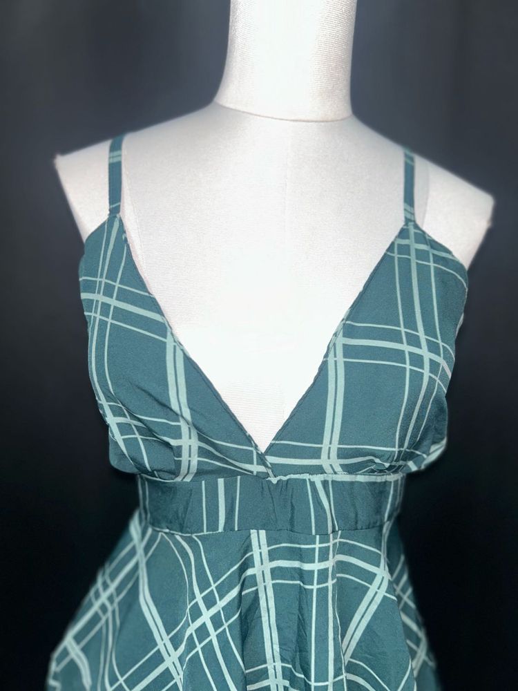 Green Plaid V-Neck Tops