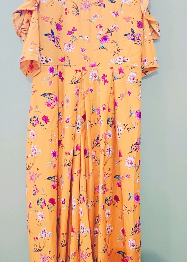 Women Yellow Round Neck Floral Printed Jumpsuit