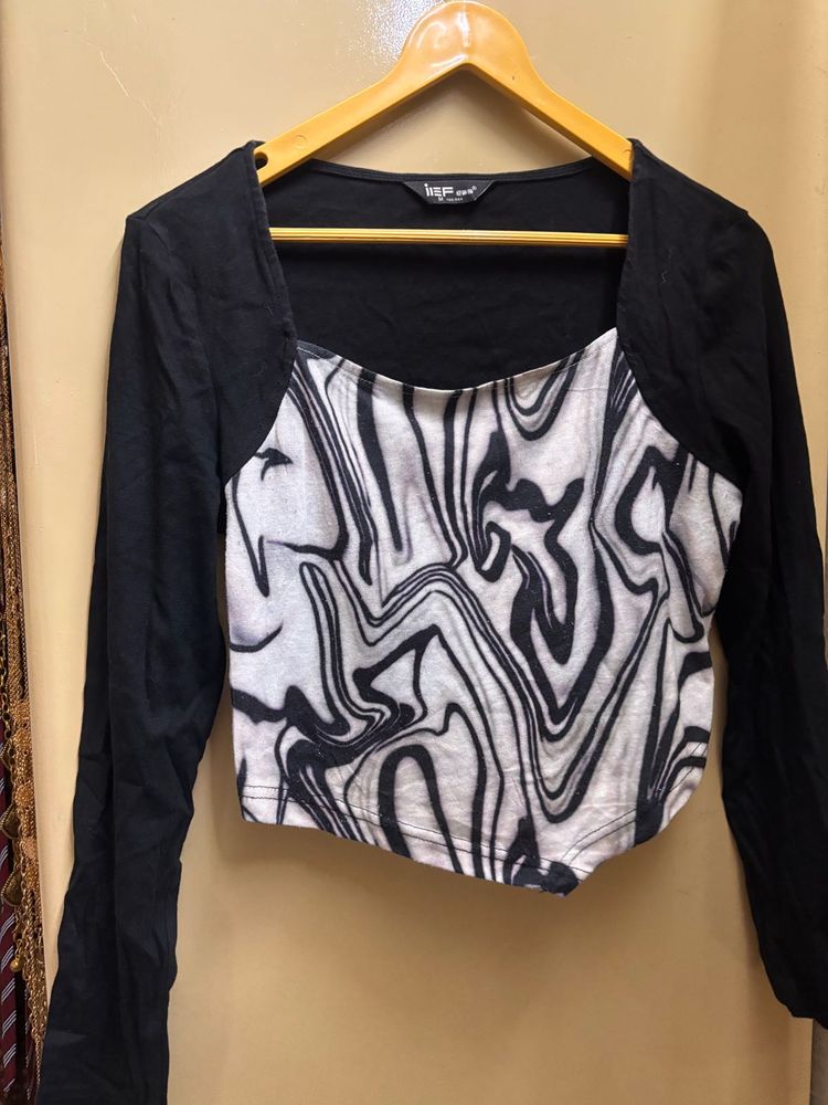 Stylish Y2K Print Crop Top