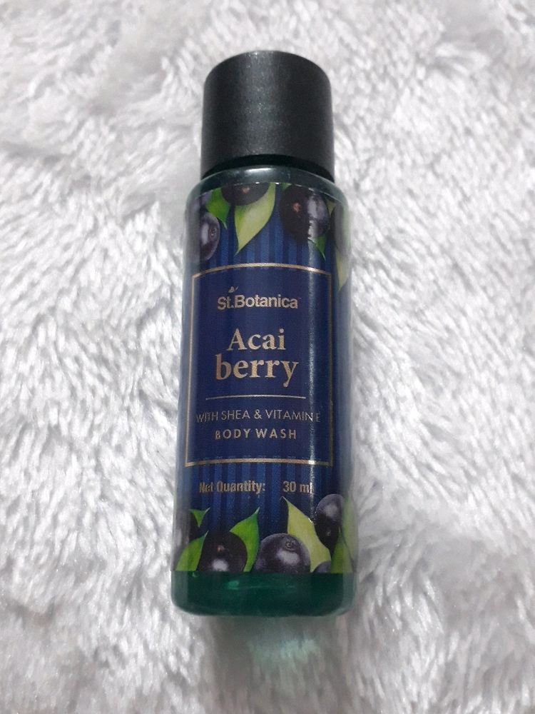 St.botanica Acai berry Body Wash