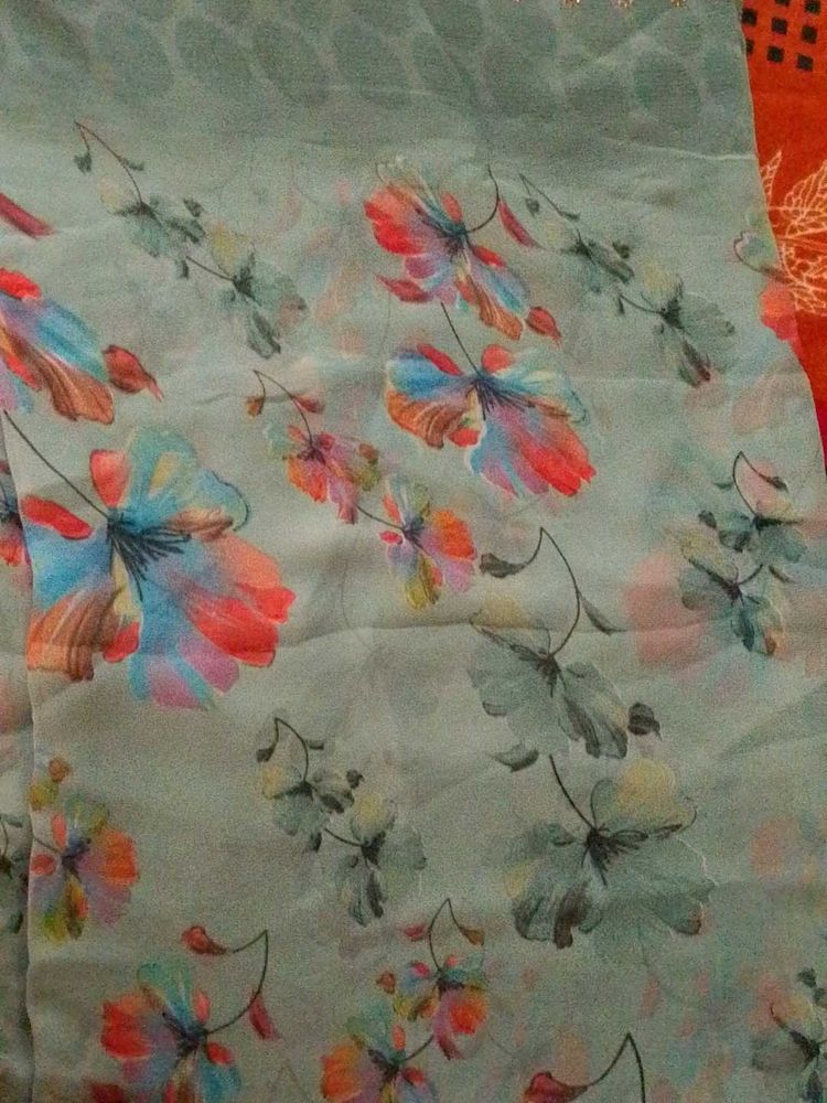 Beautiful Floral Print Saree