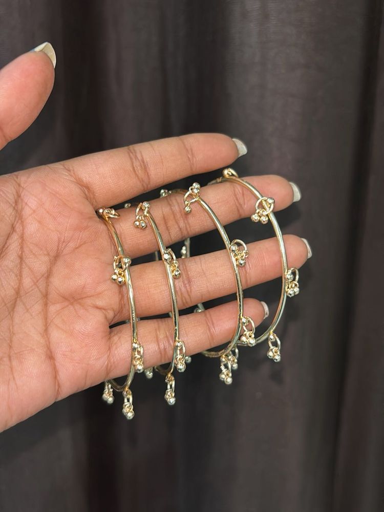 Gold Tone Beaded Bangle Set