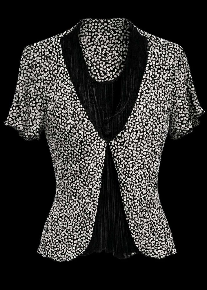 Chic Black &amp; White Dotted Top