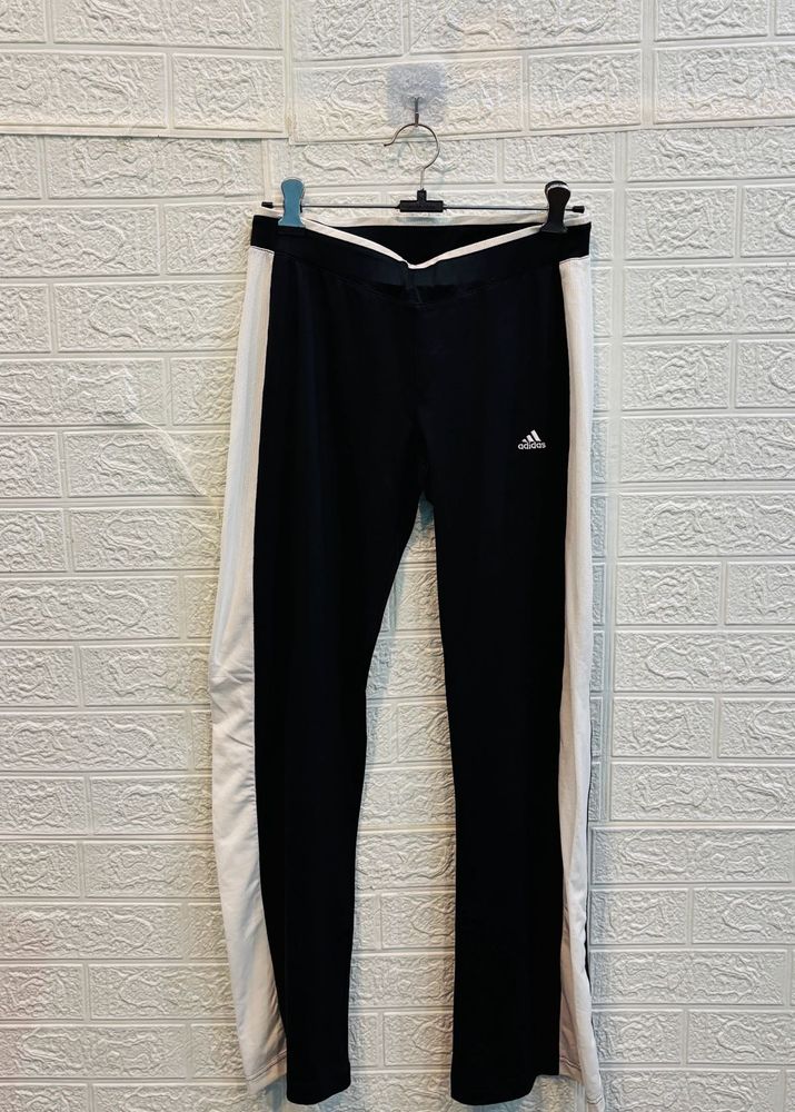 🇺🇸 Adidas Imported Flared Pants