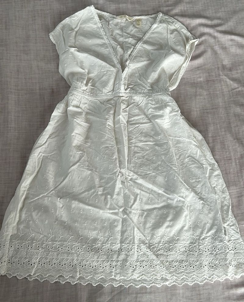 Chic White Embroidered Summer Dress