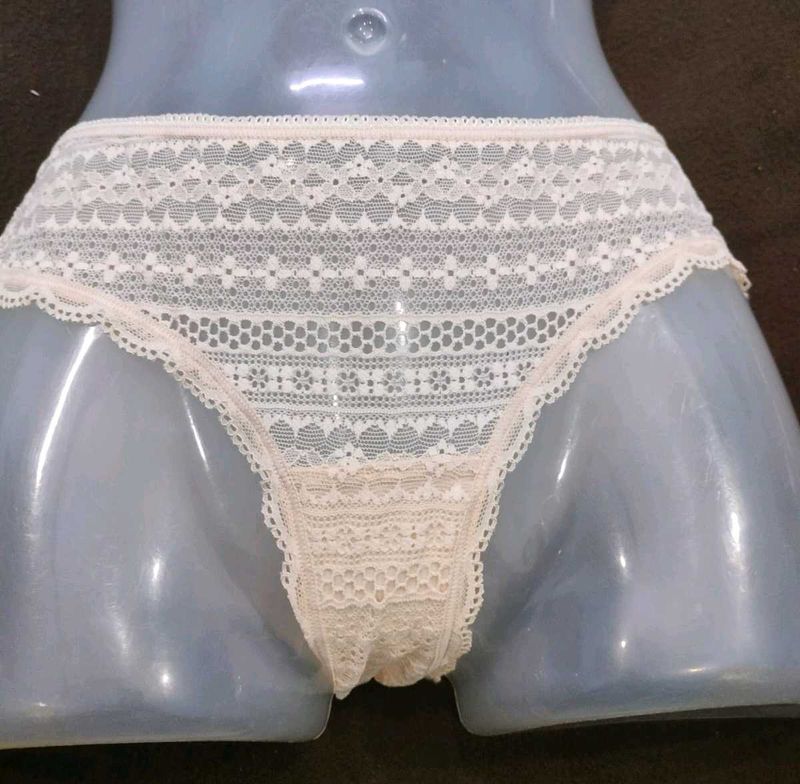Lace Detail 🤎Thong Panty