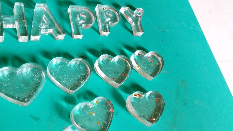 Resin Alphabet With 6 Heart